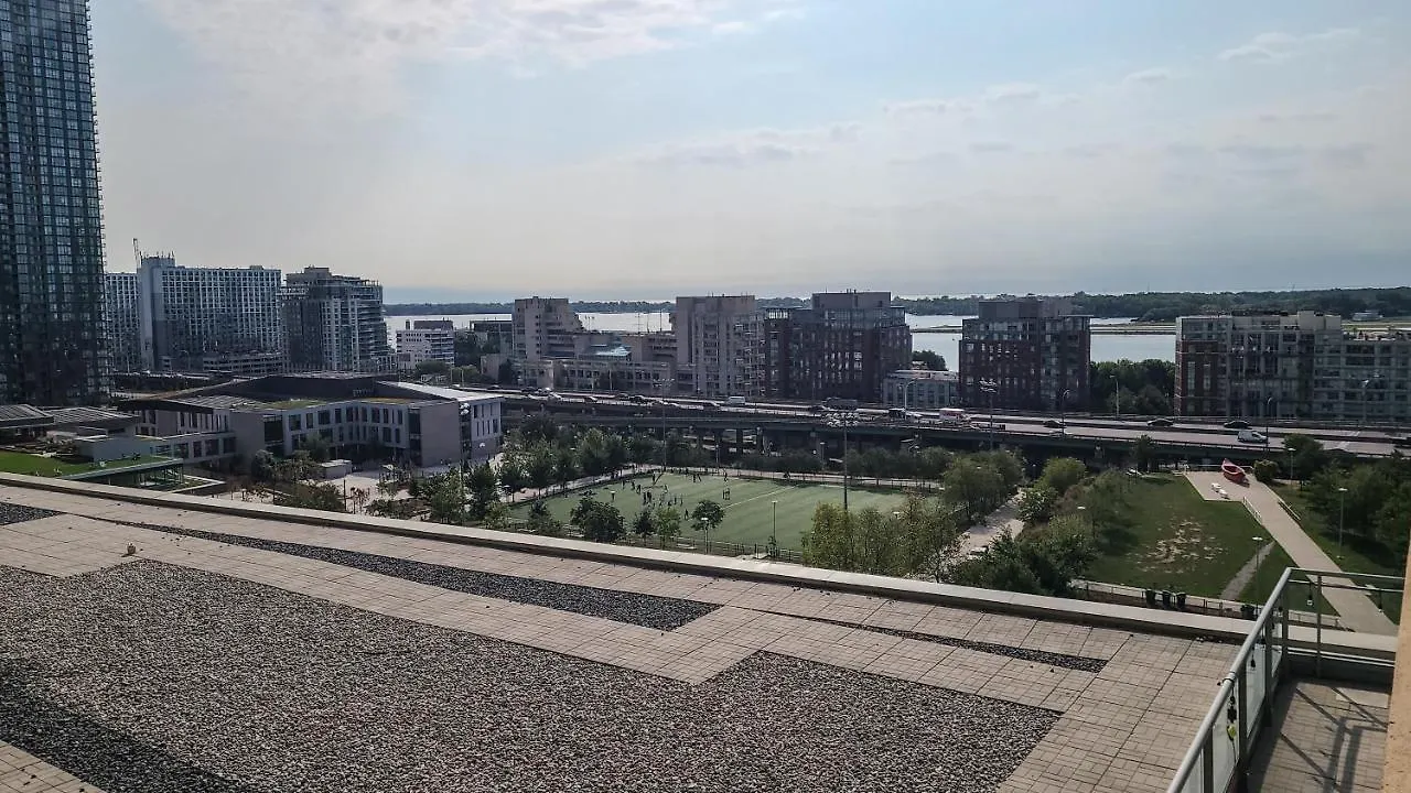 토론토 151 Dan Leckie Way 아파트 캐나다